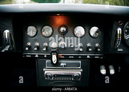 Jaguar E type planche de bord Banque D'Images