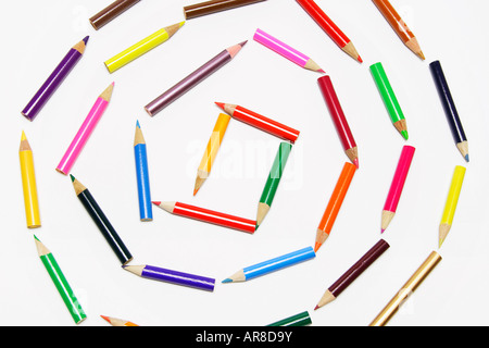 Crayons de couleur disposés en cercle Banque D'Images