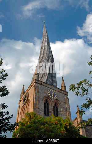 Chesterfield's Crooked Spire Derbyshire, Angleterre, Royaume-Uni Banque D'Images