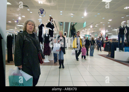 Marks and Spencer store Drapeau Manchester Royaume-uni angleterre Europe shipUK GO Grande-bretagne Union Européenne UE Banque D'Images