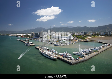 Pier Marina Cairns North Queensland Australie aerial Banque D'Images