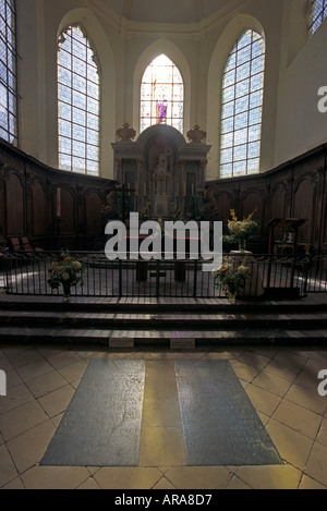 Tombe de Dom Perignon à l'abbaye à Hautvillers dans la région Champagne Ardenne de France Banque D'Images