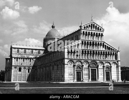 Géographie / voyages, Italie, Pise, églises, cathédrale Santa Maria Assunta, Piazza del Duomo, années 1950, Banque D'Images