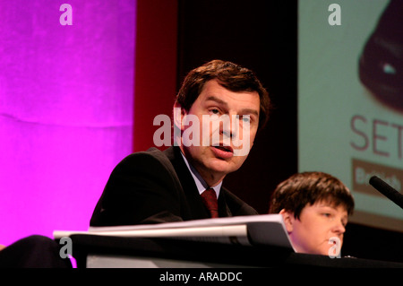 Le travail de Nigel Griffiths mp édimbourg sud discours avril 2004 Banque D'Images