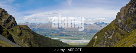 Vue du glacier brûler la voie à travers la vallée de la rivière Dart à monts Richardson, Otago, Nouvelle-Zélande Banque D'Images