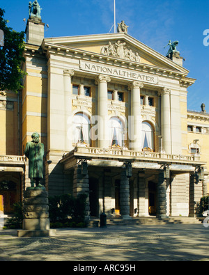 Le Théâtre National, Oslo, Norway, Scandinavia, Europe Banque D'Images