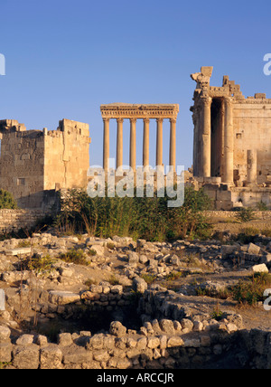 Les temples de Vénus et Jupiter, de Baalbek, dans la vallée de la Bekaa, au Liban Banque D'Images