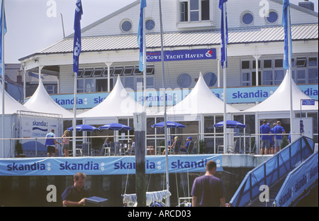 Cowes Yacht Haven Isle of Wight Angleterre UK Banque D'Images