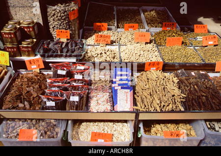 Affichage des fruits secs, Des Voeux Road West, Hong Kong Island, Hong Kong, Chine, Asie Banque D'Images