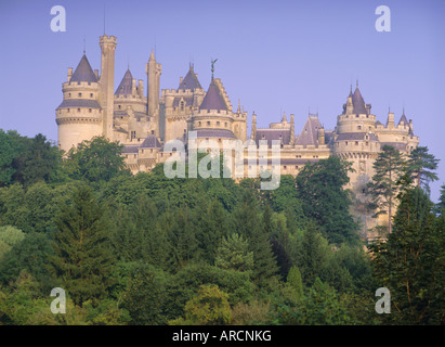 Château de Pierrefonds, Picardie (Picardie), France, Europe Banque D'Images