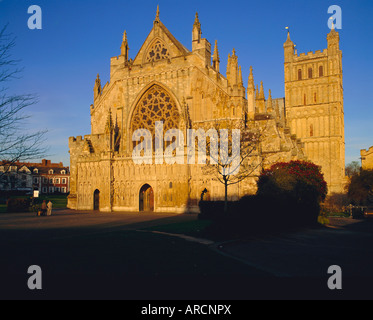 L'Ouest avant de cathédrale d'Exeter, Devon, Angleterre, Royaume-Uni, Europe Banque D'Images