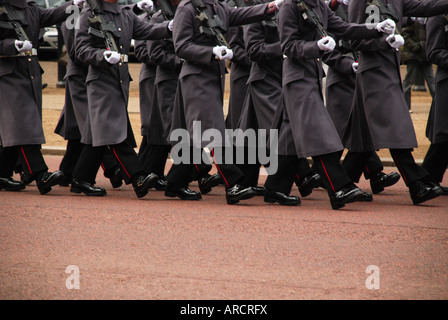 Soldats marchant Banque D'Images