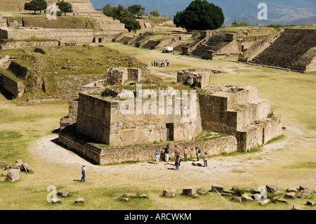 L'ancienne ville zapotèque de Monte Alban, près de la ville d'Oaxaca, Oaxaca, Mexique, Amérique du Nord Banque D'Images