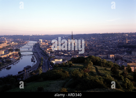 Rouen, Blick auf die Stadt von Bonsecours Banque D'Images