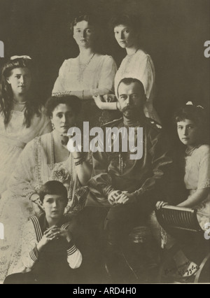 Carte postale photographique de la famille impériale russe vers 1905 Banque D'Images