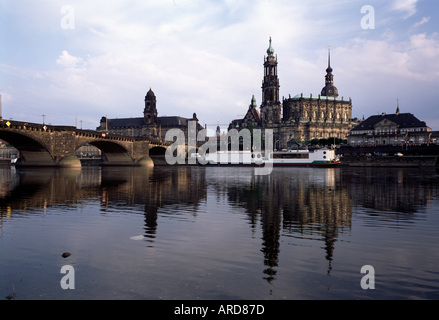 Dresde, Altstadt, Blick vom rechten Elbufer Banque D'Images