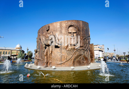 Monument de la guerre en Iraq Iran Hamadan Iran Banque D'Images