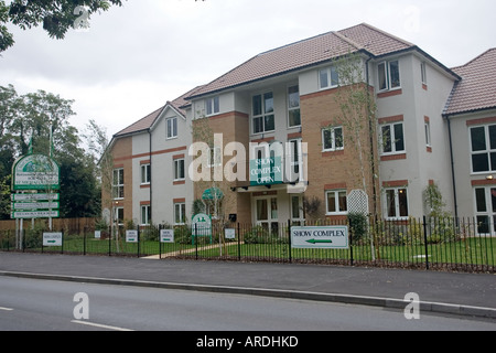 Nouveau bloc d'appartements à vendre à la retraite à St Michaels UK Cleeve Évêques Cour Banque D'Images