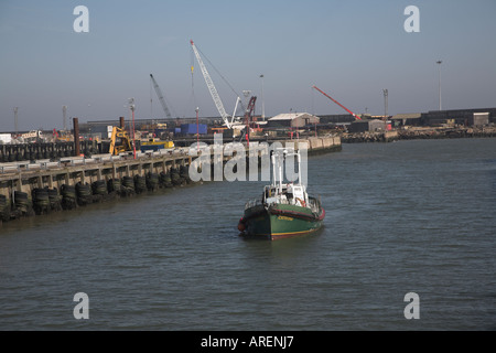 L'entrée en bateau quais Lowestoft Suffolk Angleterre Banque D'Images