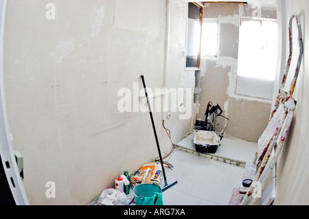 Amélioration de la maison avant vue des rénovations dans la cuisine de l'ancien appartement murs isolants plats, le travail de rénovation de l'isolation de bâtiment, bâtiment intérieur, Banque D'Images