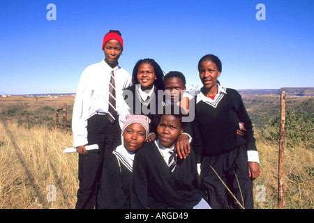 Portrait des enfants de l'école Xhosa sur la Garden Route en Afrique du Sud Banque D'Images