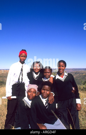 Portrait des enfants de l'école Xhosa sur la Garden Route en Afrique du Sud Banque D'Images