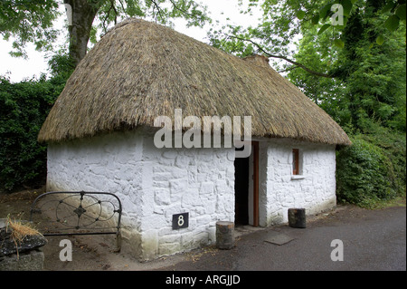 1680 chaume traditionnel chalet d'habitation d'un pauvre ouvrier sans terre Banque D'Images