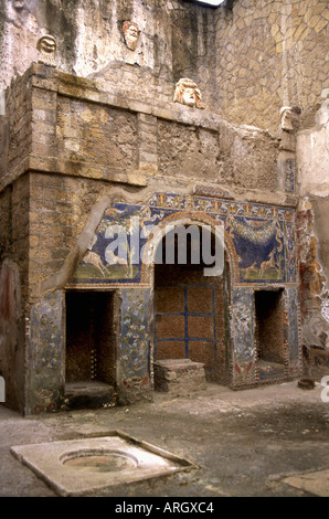 Vue caractéristique sur la tête du haut de la porte des ruines d'Herculanum Herculanum Naples Napoli Campania Italie du sud de la péninsule italienne Banque D'Images
