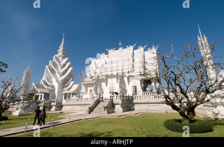 Un nouveau temple bouddhique Wat Rong Khun Chiang Rai dans le Nord de la Thaïlande Banque D'Images