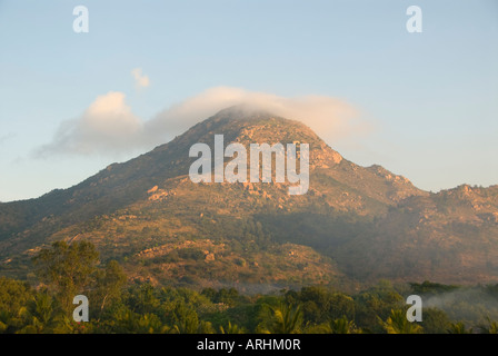 La colline Arunachala à Tiruvannamalai au Tamil Nadu Inde Banque D'Images