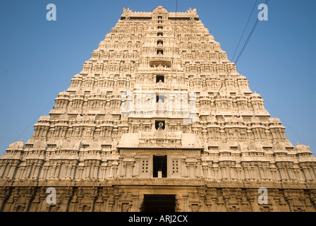 Le grand gopuram qui est 66 mètres de haut à Arunachaleswarer à Tiruvannamalai temple Tamil Nadu Inde Banque D'Images