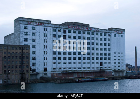 Millénaire Docklands Londres Moulins Moulin à farine à l'abandon Banque D'Images