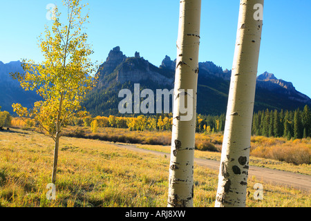 Lever du soleil, l'Owl Creek Pass, Col Owl Creek Road, Ridgeway, Colorado, USA Banque D'Images