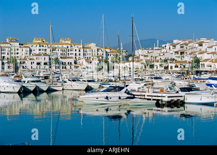 Puerto Banus, près de Marbella, Costa del Sol, Andalousie, Espagne Banque D'Images