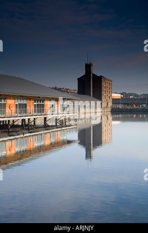 City Quay Dundee Réflexion Banque D'Images