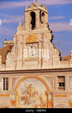 Partie supérieure de l'Palazzo San Giorgio, Gênes (Genova), Italie Banque D'Images