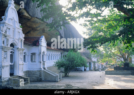 Les temples de caverne bouddhiste à Dambulla, dans la région de Sigiriya, Sri Lanka Banque D'Images