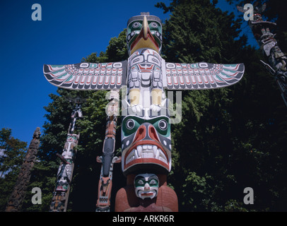 Les Totems, en Colombie-Britannique (C.-B.), Canada, Amérique du Nord Banque D'Images