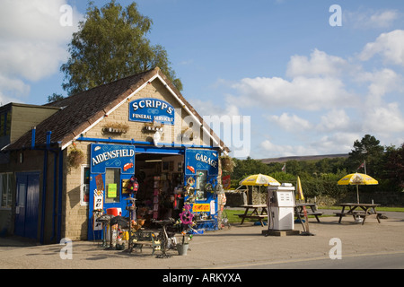 Garage village Aidensfield Scripps et Services funéraires utilisés dans le programme fictif Heartbeat. Goathland UK Banque D'Images