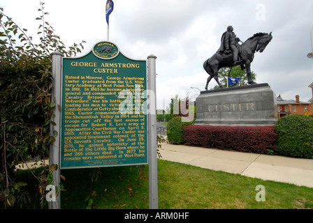 Le général George Custer une statue et maison de l'enfance dans la région de Monroe Michigan MI Banque D'Images