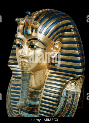 Masque funéraire de Toutankhamon en or massif incrusté de pierres semi-précieuses, de la tombe du pharaon Toutânkhamon Banque D'Images