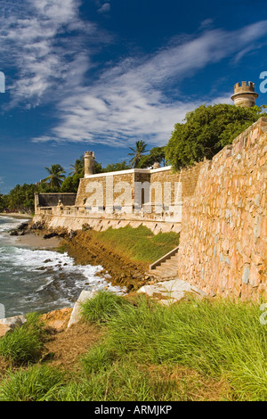 San Carlos de Borromeo Château, Ville de Pampatar, Isla Margarita, Nueva Esparta État, Venezuela, Amérique du Sud Banque D'Images