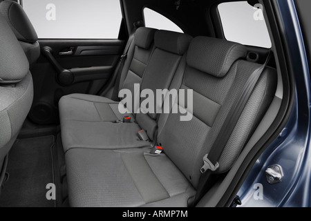 2008 Honda CR-V EX en bleu - sièges arrière Banque D'Images