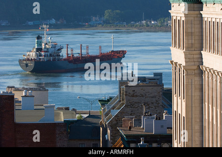 Navire sur le fleuve Saint-Laurent, Québec, Québec, Canada. Banque D'Images