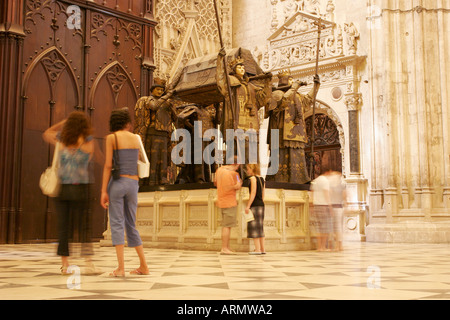 Tombeau de Christophe Colomb dans la Cathédrale de Séville en Espagne Banque D'Images