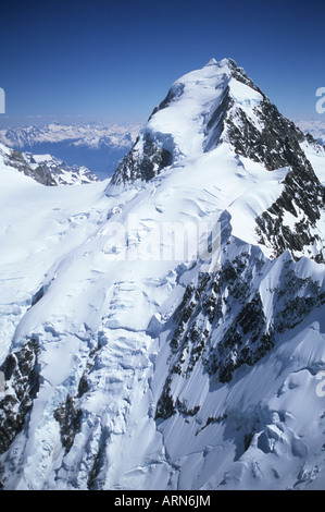 Plage de la côte, le mont Waddington, plus haut sommet d'entièrement en Colombie-Britannique, Canada. Banque D'Images
