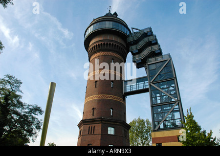 Styrumer tour de l'eau en août, Thyssen Muelheim, Ruhr, Rhénanie du Nord-Westphalie, Allemagne Banque D'Images