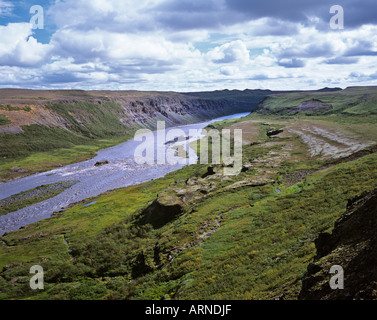 La rivière Jökulsa a Fjöllum entre Hólmatungur et Dettifoss, parc national de Joekulsarglufur, Islande Banque D'Images