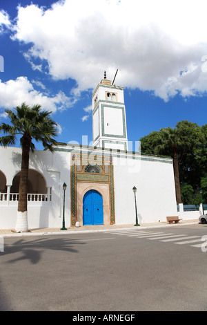 Mosquée près de le musée du Bardo à Tunis, Tunisie Banque D'Images