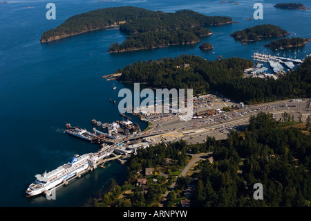 Swartz Bay BC Ferry terminal photo aérienne, l'île de Vancouver, Colombie-Britannique, Canada. Banque D'Images